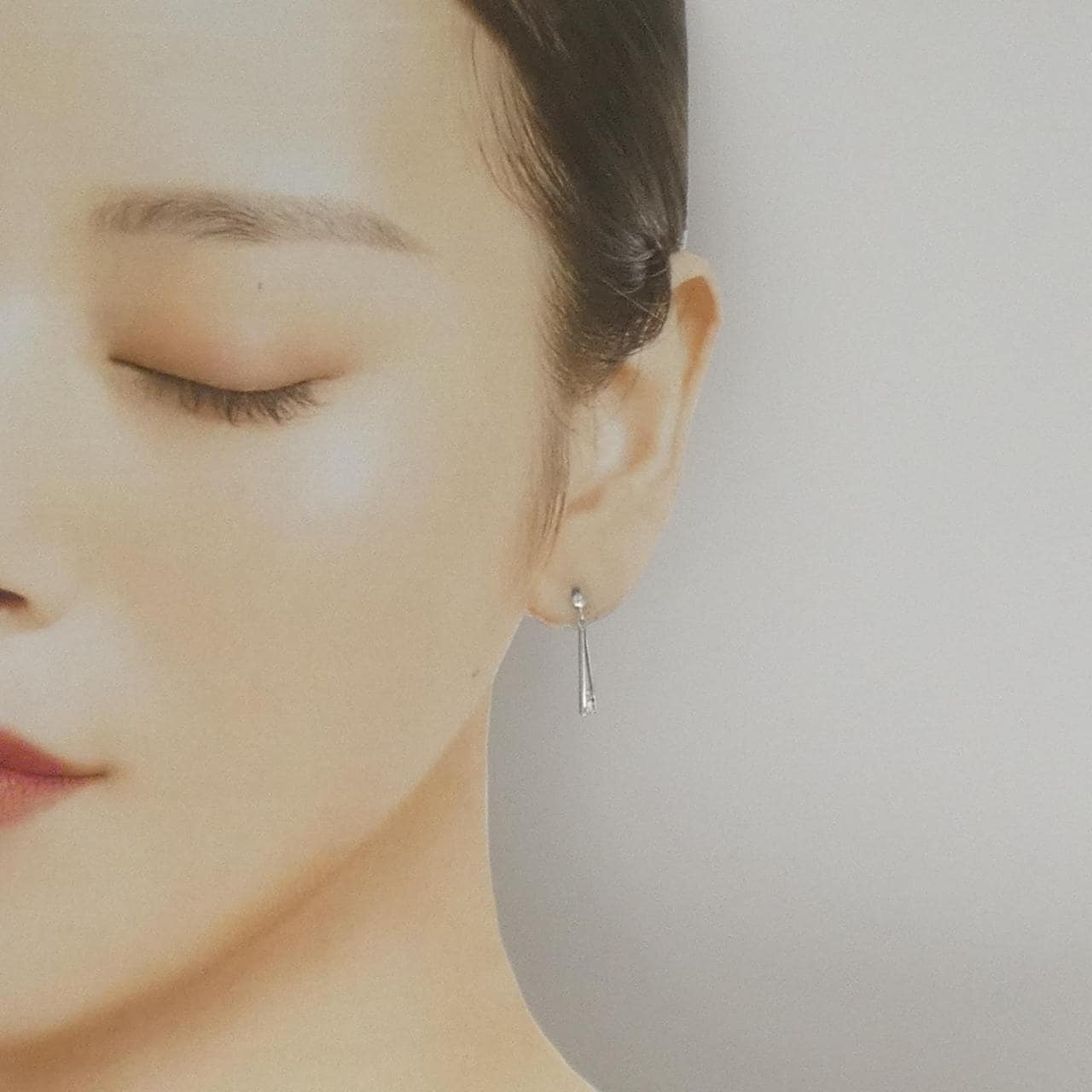 K18WG ダイヤモンド ピアス 0.14CT