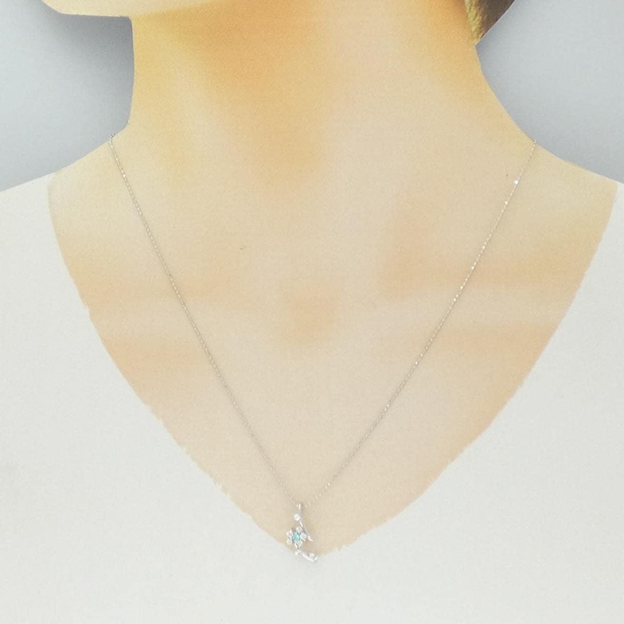 K18WG トルマリン ネックレス 0.04CT