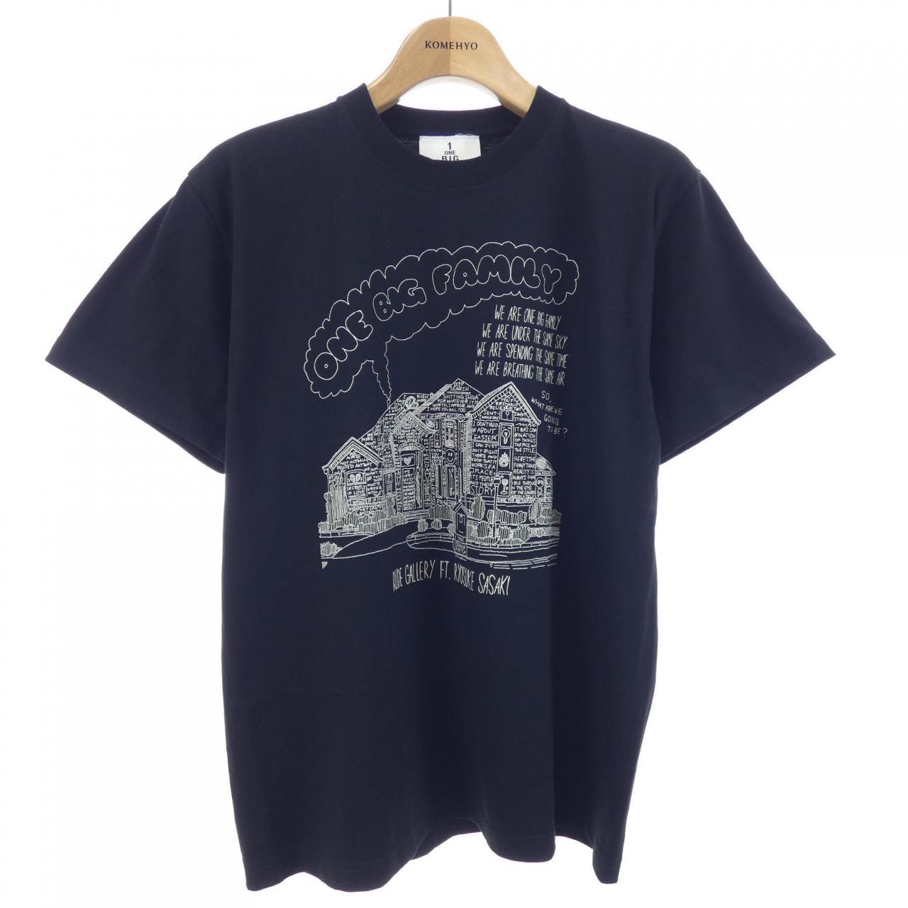 ONE BIG FAMILY Tシャツ