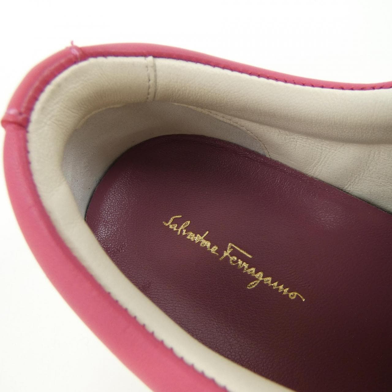 サルヴァトーレフェラガモ SALVATORE FERRAGAMO スニーカー