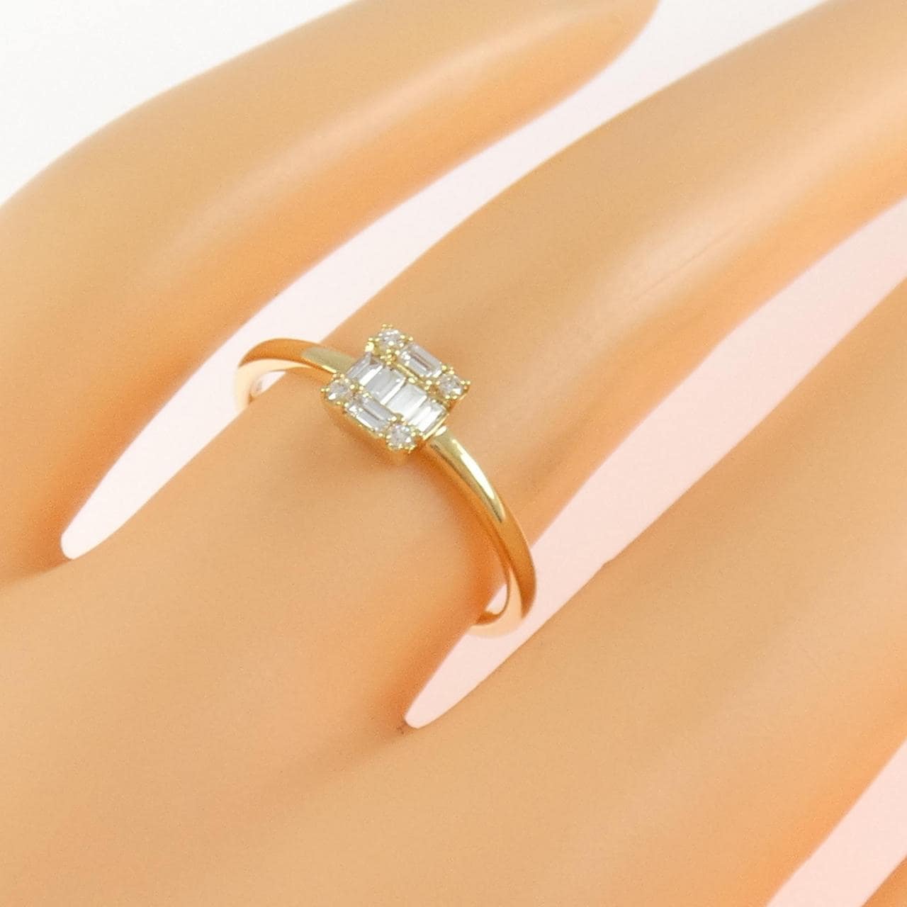ベルシオラ ダイヤモンド リング 0.14CT