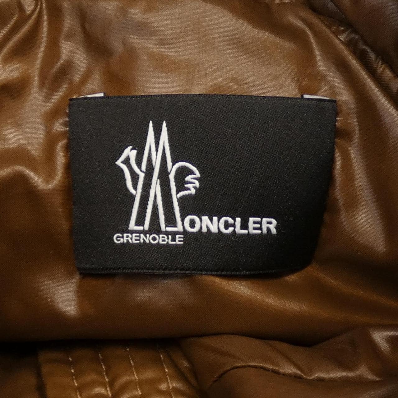 モンクレールグルノーブル MONCLER GRENOBLE 20988G00026 ダウンベスト