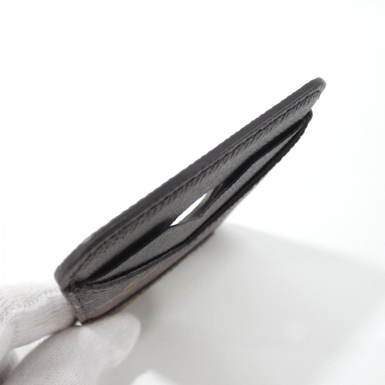 ルイヴィトン モノグラム ランドスケープ ポルト カルト マグネット M26016 カードケース