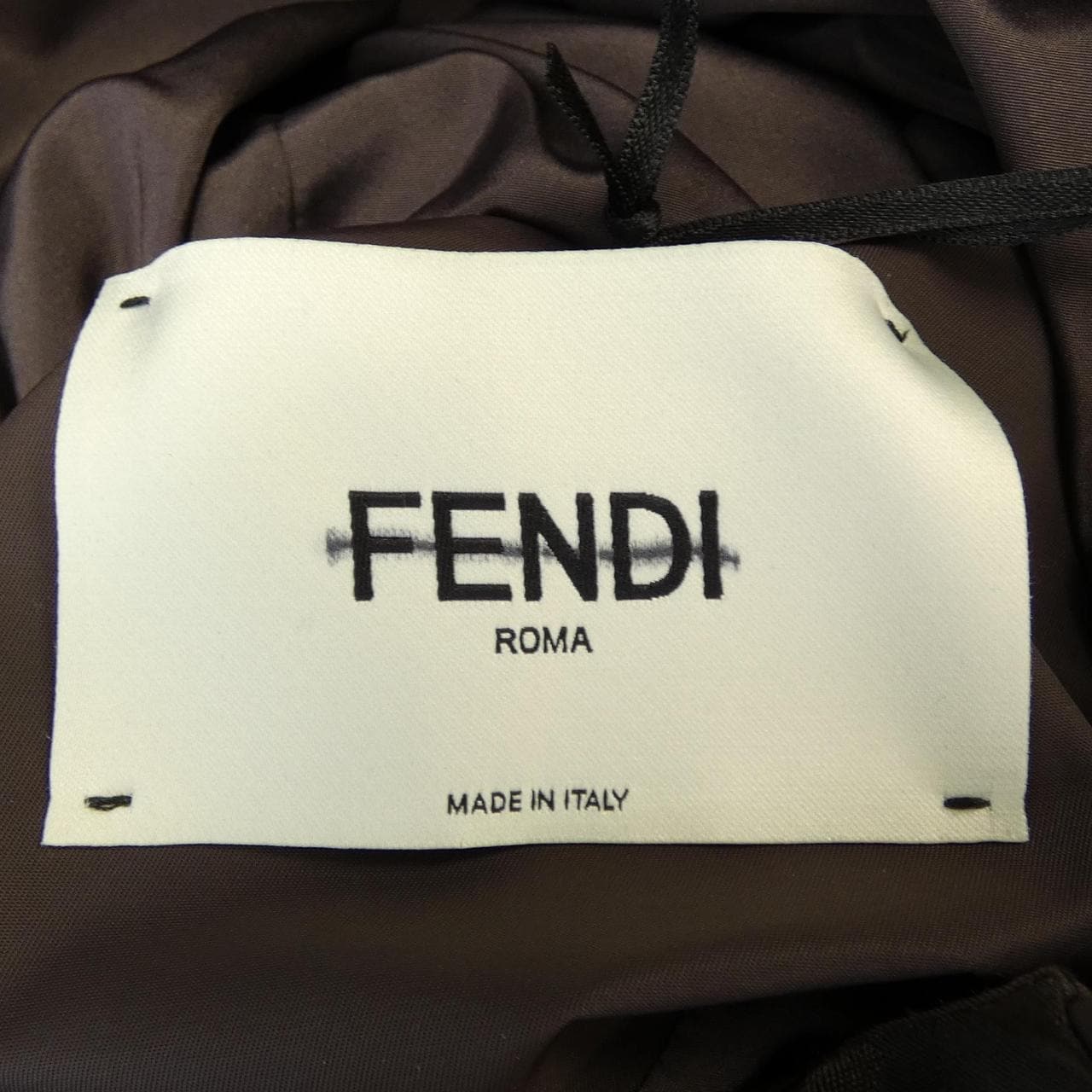 フェンディ FENDI FAN225 AT91 ダウンジャケット
