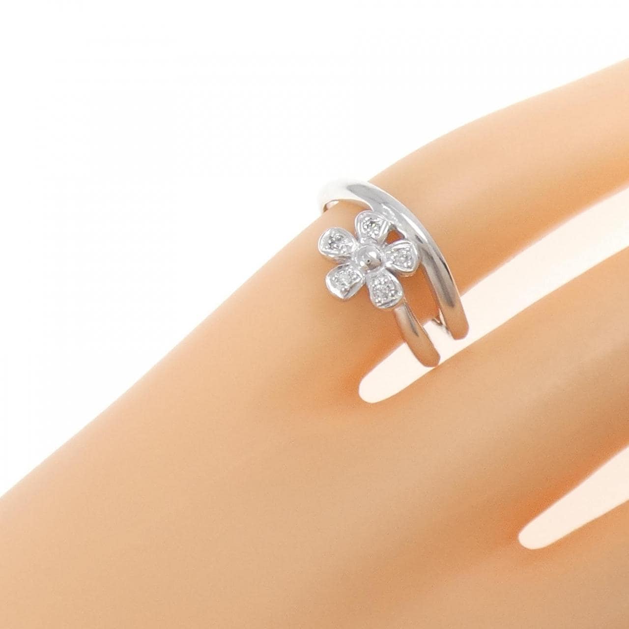 K18WG フラワー ダイヤモンド ピンキー リング 0.05CT