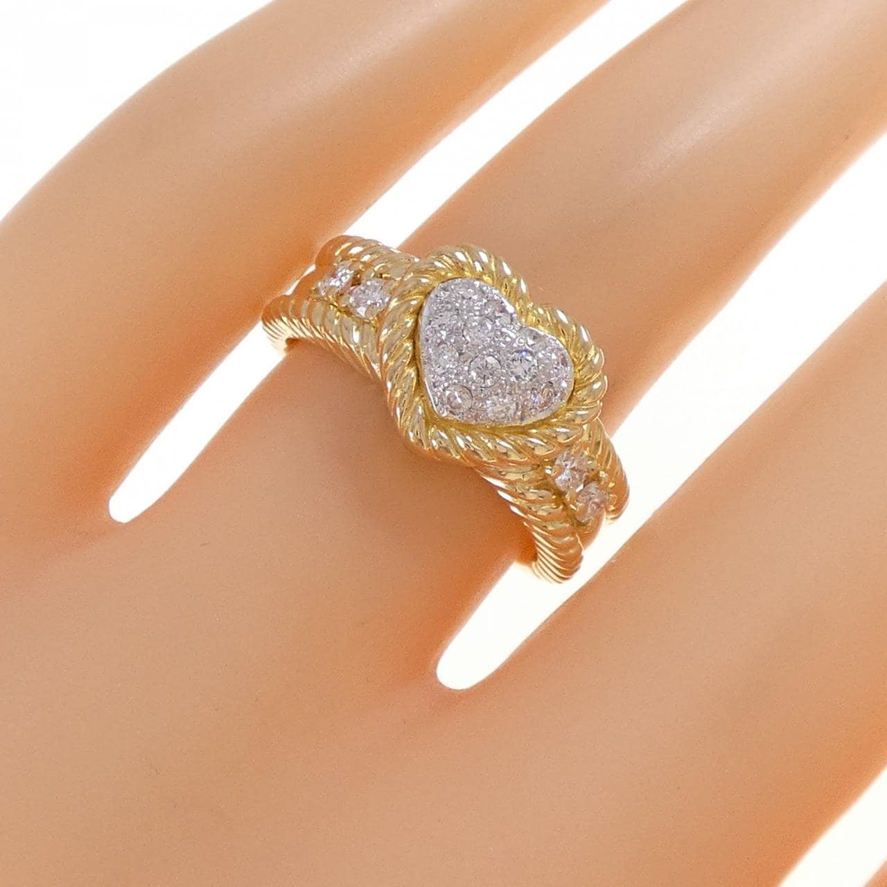K18YG/K18WG ハート ダイヤモンド リング 0.31CT