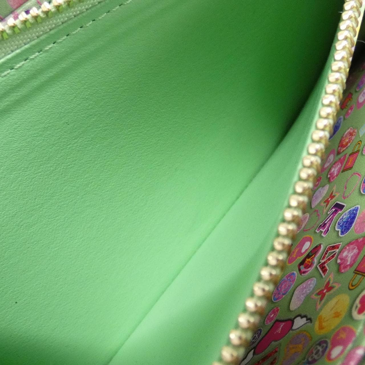 ルイヴィトン ヴェルニ ジッピー ウォレット M82065 財布