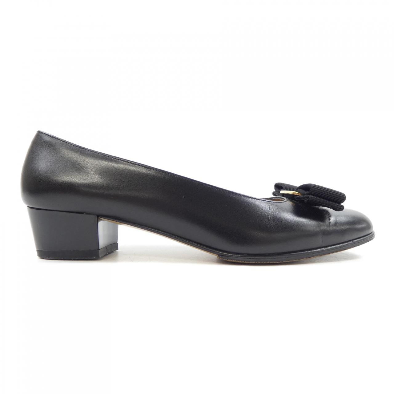 サルヴァトーレフェラガモ SALVATORE FERRAGAMO パンプス