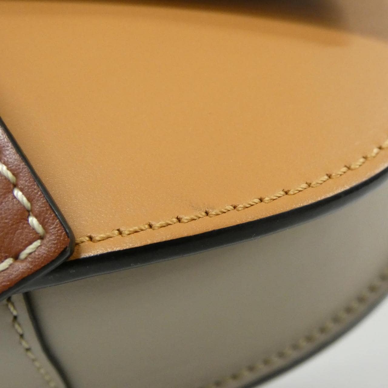 ロエベ ゲート デュアル ミニ A650N46X08 ショルダーバッグ