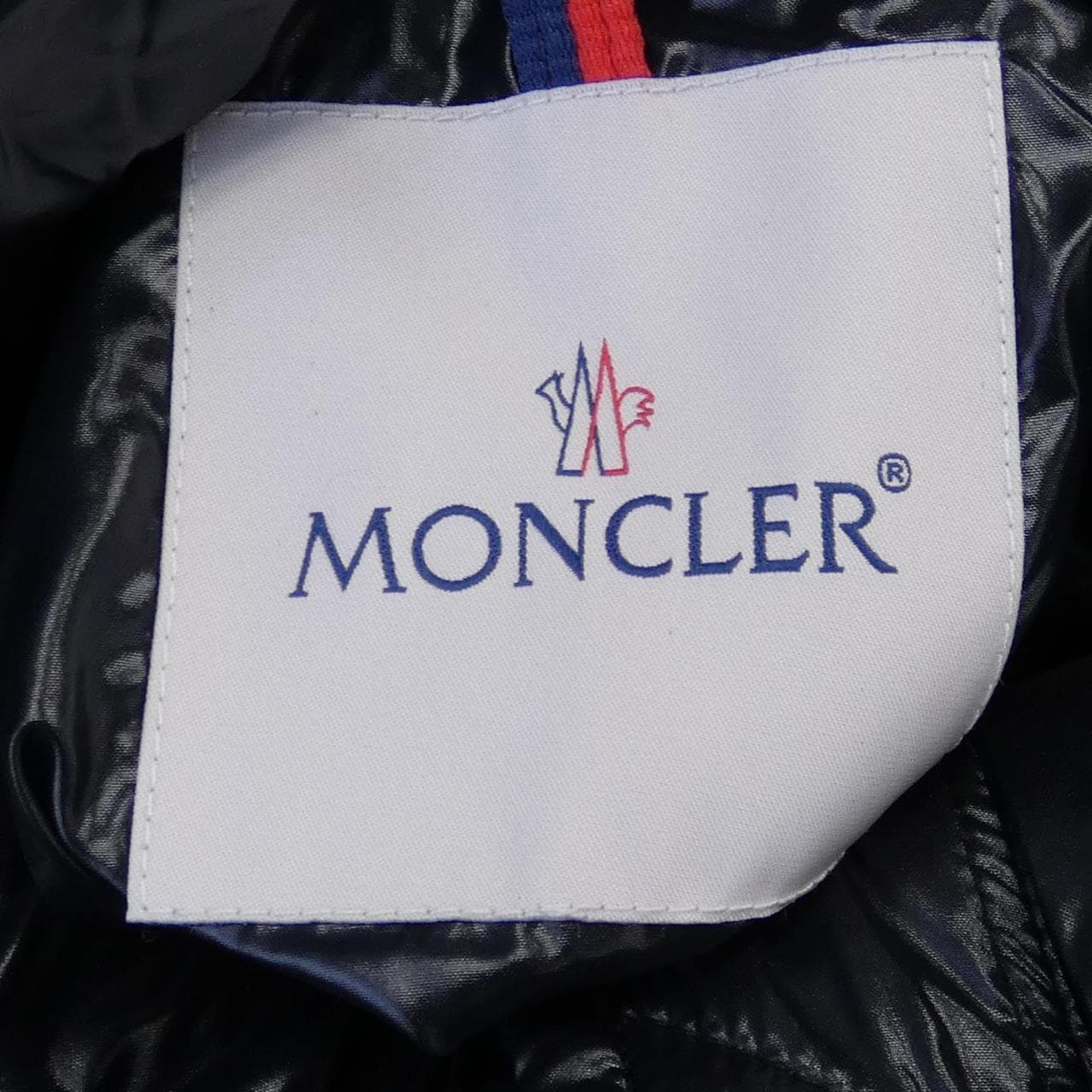 モンクレール MONCLER ダウンジャケット