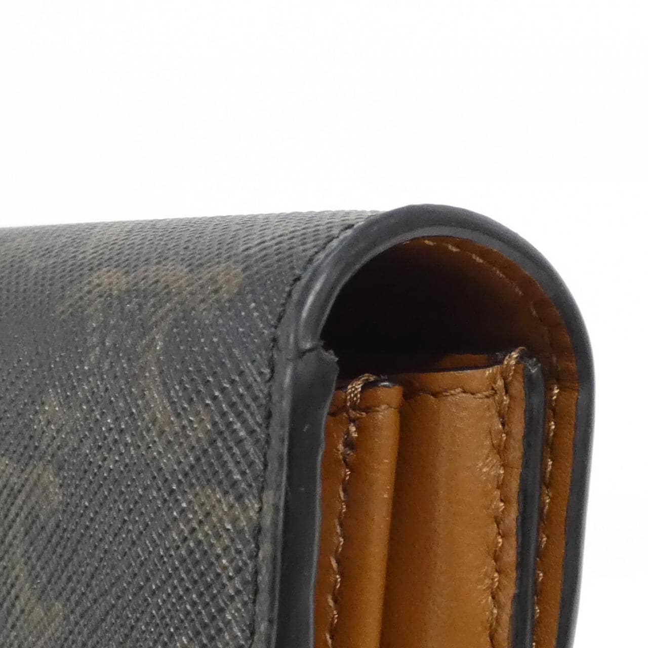 セリーヌ 10E312CPJ 財布