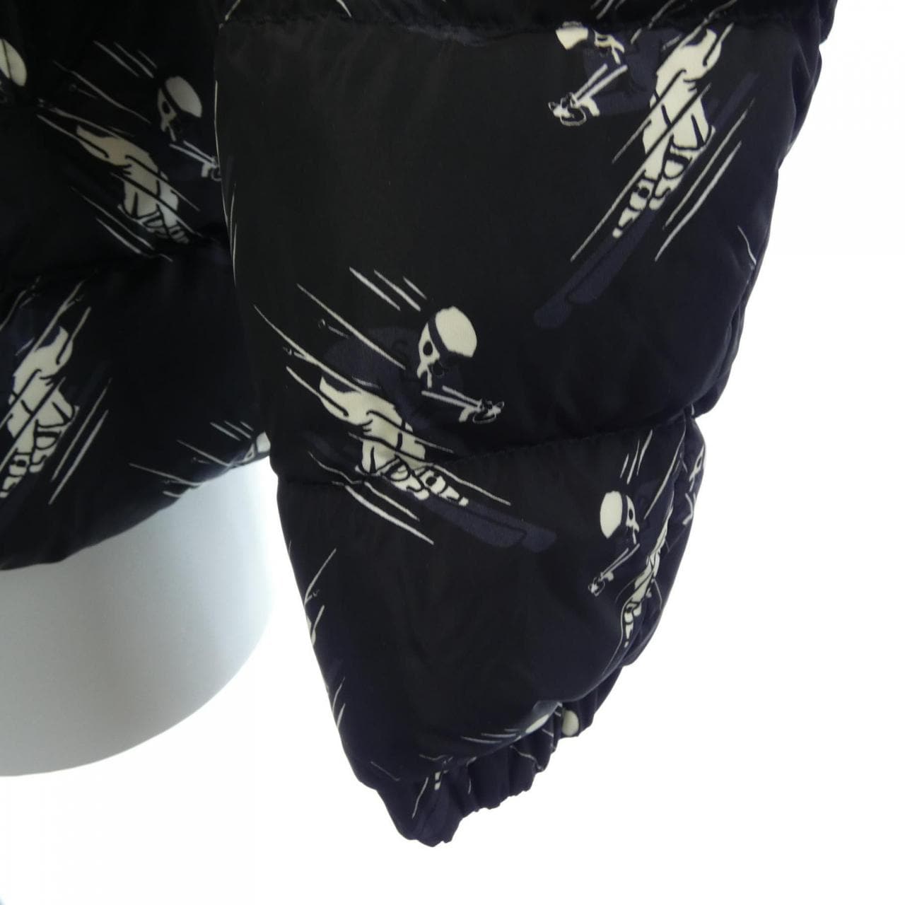 モンクレール MONCLER SERVIERES ダウンジャケット