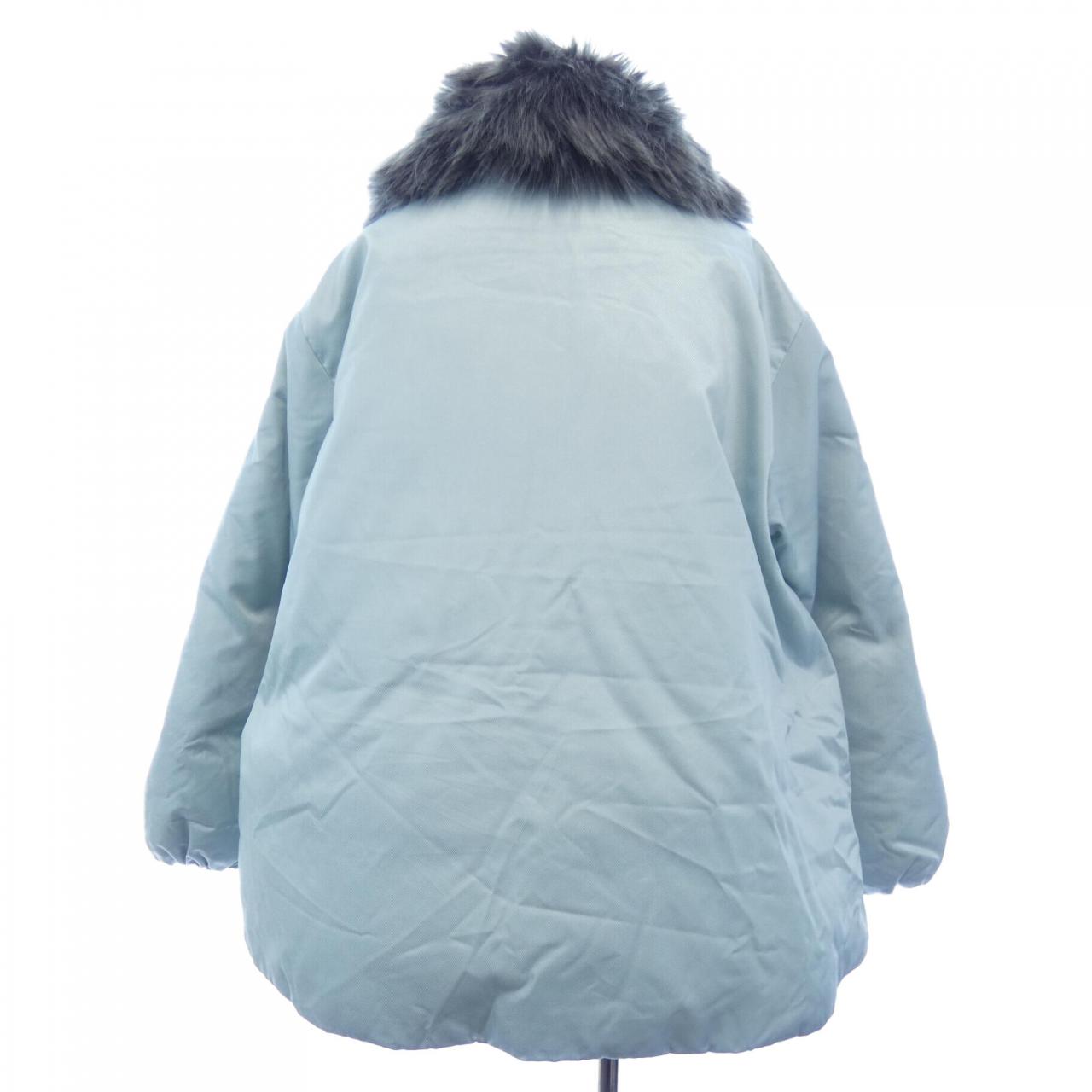 モンクレール MONCLER ダウンジャケット