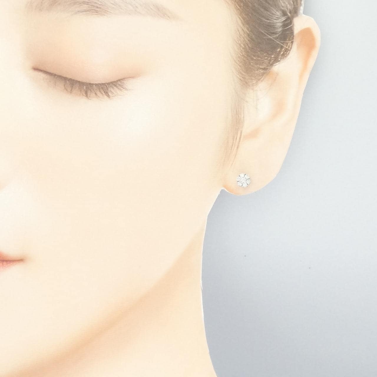 K18WG ダイヤモンド ピアス 0.12CT 片耳