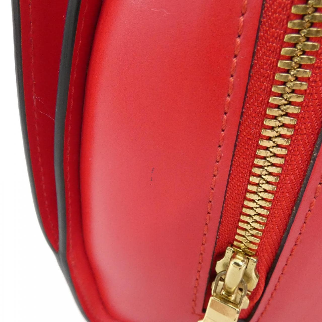 ルイヴィトン エピ ポンヌフ M52057 バッグ