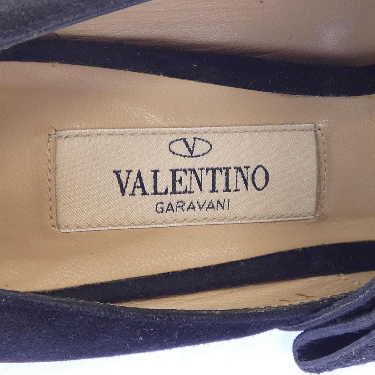 ヴァレンティノガラヴァーニ VALENTINO GARAVANI TTN E22 パンプス