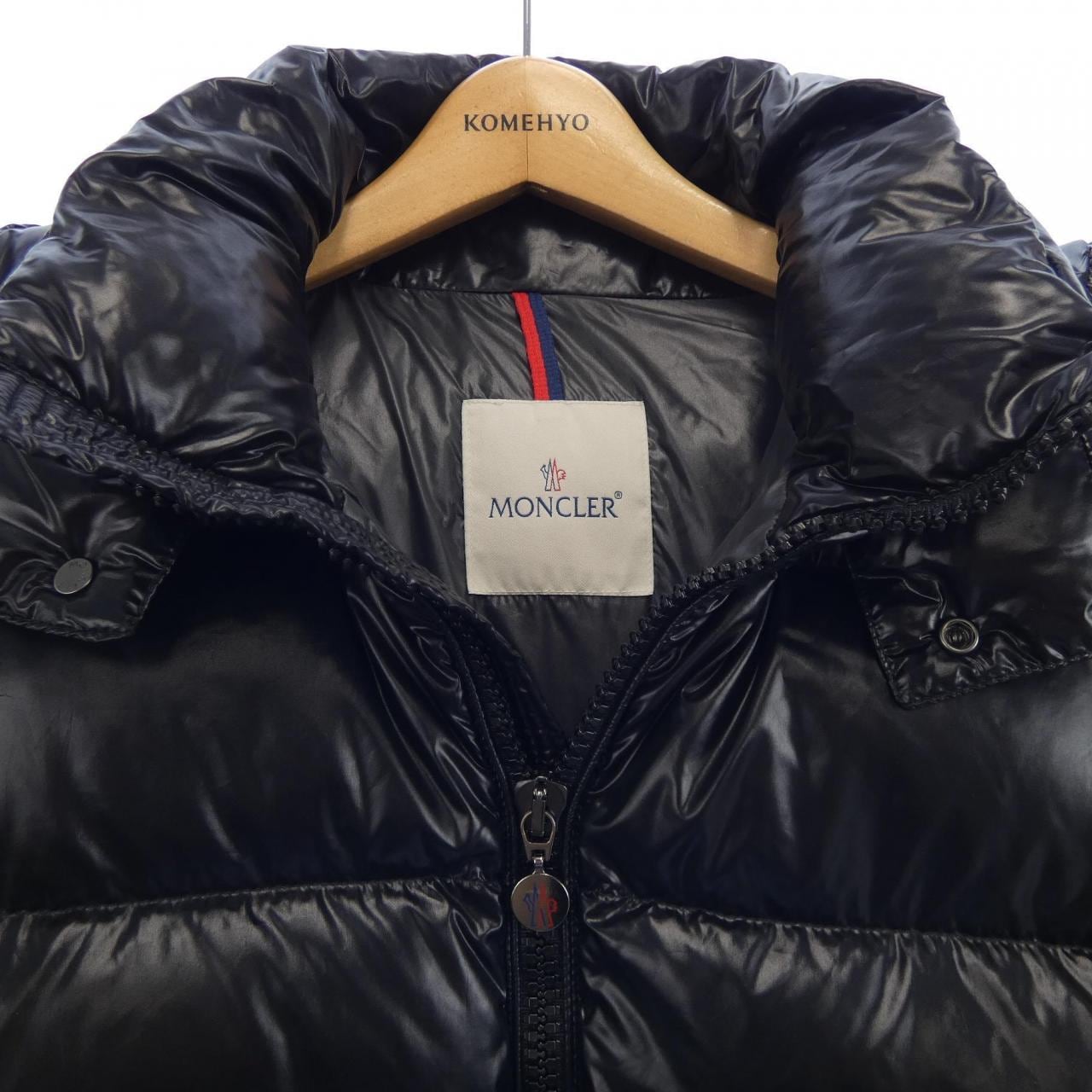 モンクレール MONCLER ダウンジャケット