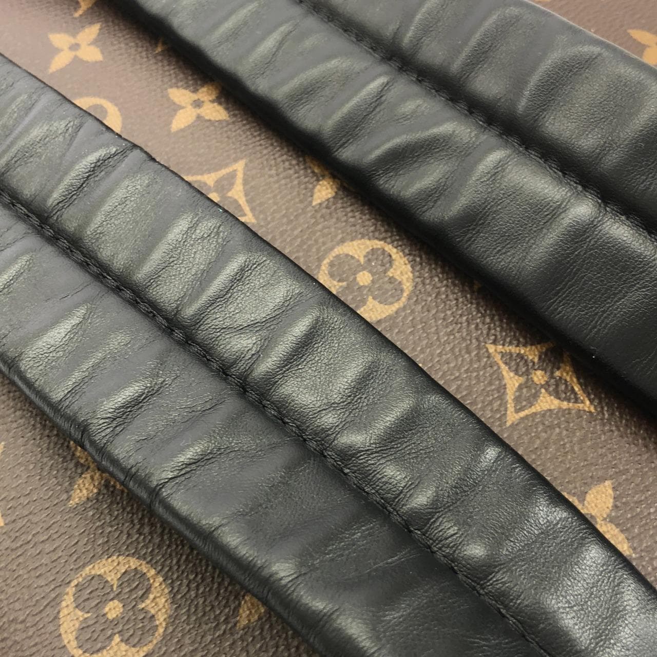 ルイヴィトン モノグラム マカサー ジョッシュ M45349 リュックサック