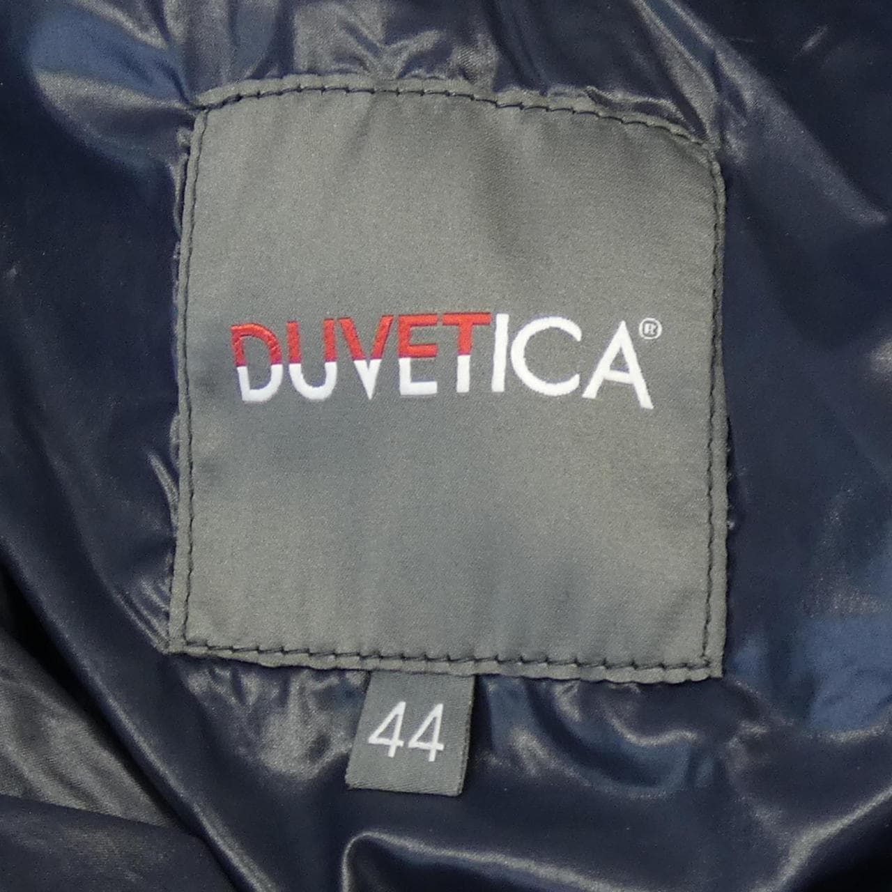 デュベティカ DUVETICA ダウンジャケット