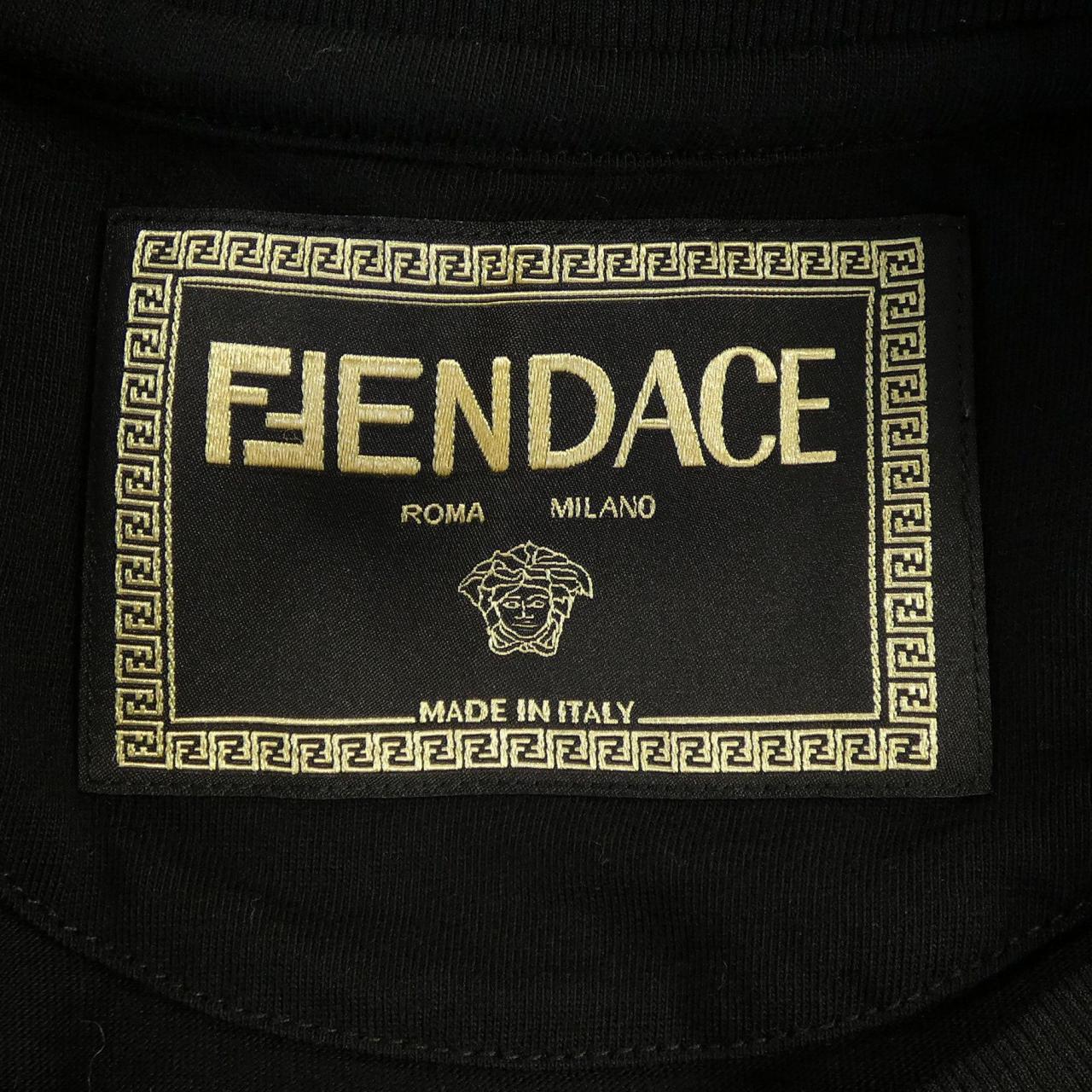フェンダーチェ FENDACE FY1144 AKDV Tシャツ