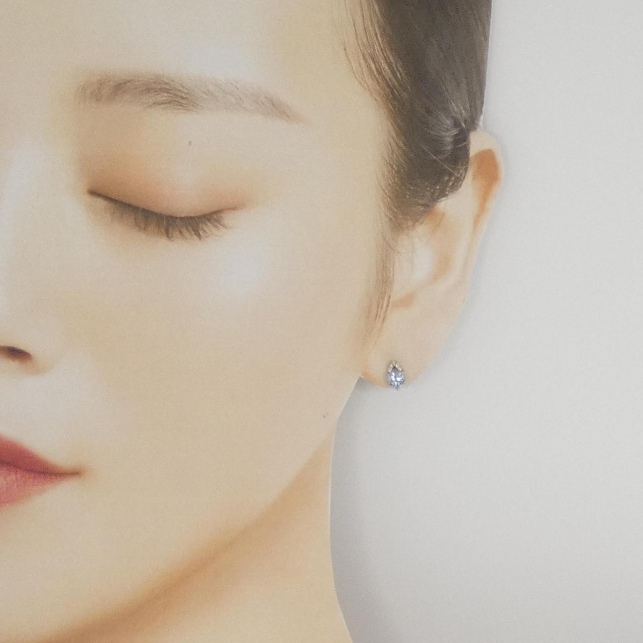 K18WG ハート アクアマリン ピアス 0.60CT