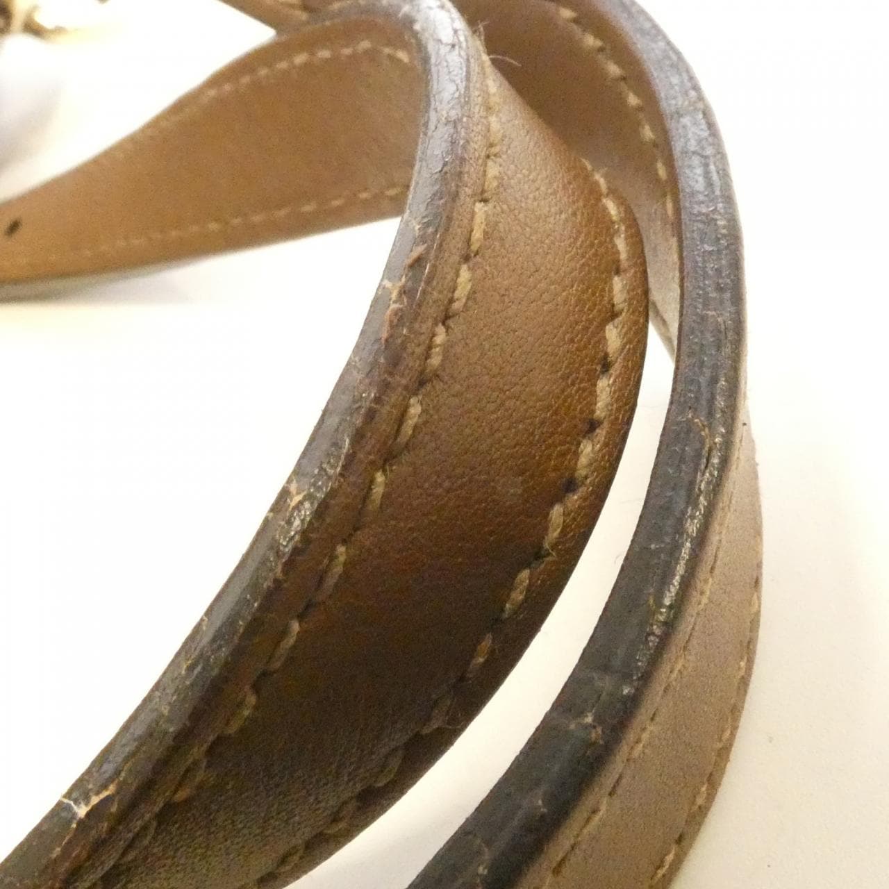 グッチ 309617 KGD6G バッグ