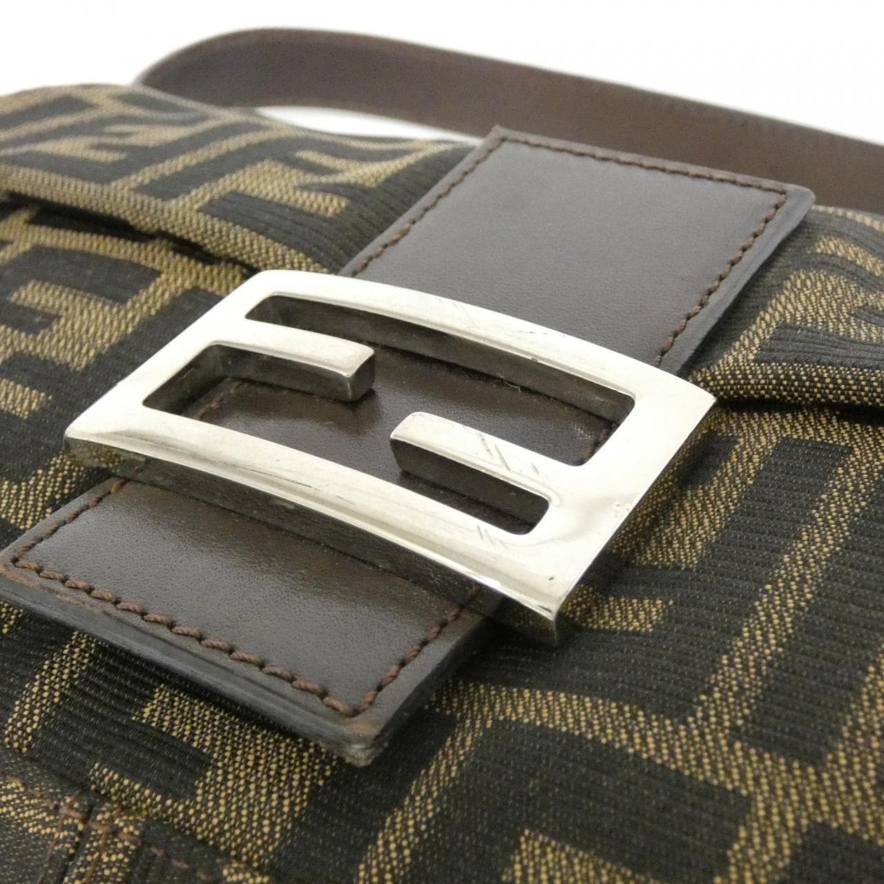 【ヴィンテージ】フェンディ バゲット 26424 ショルダーバッグ