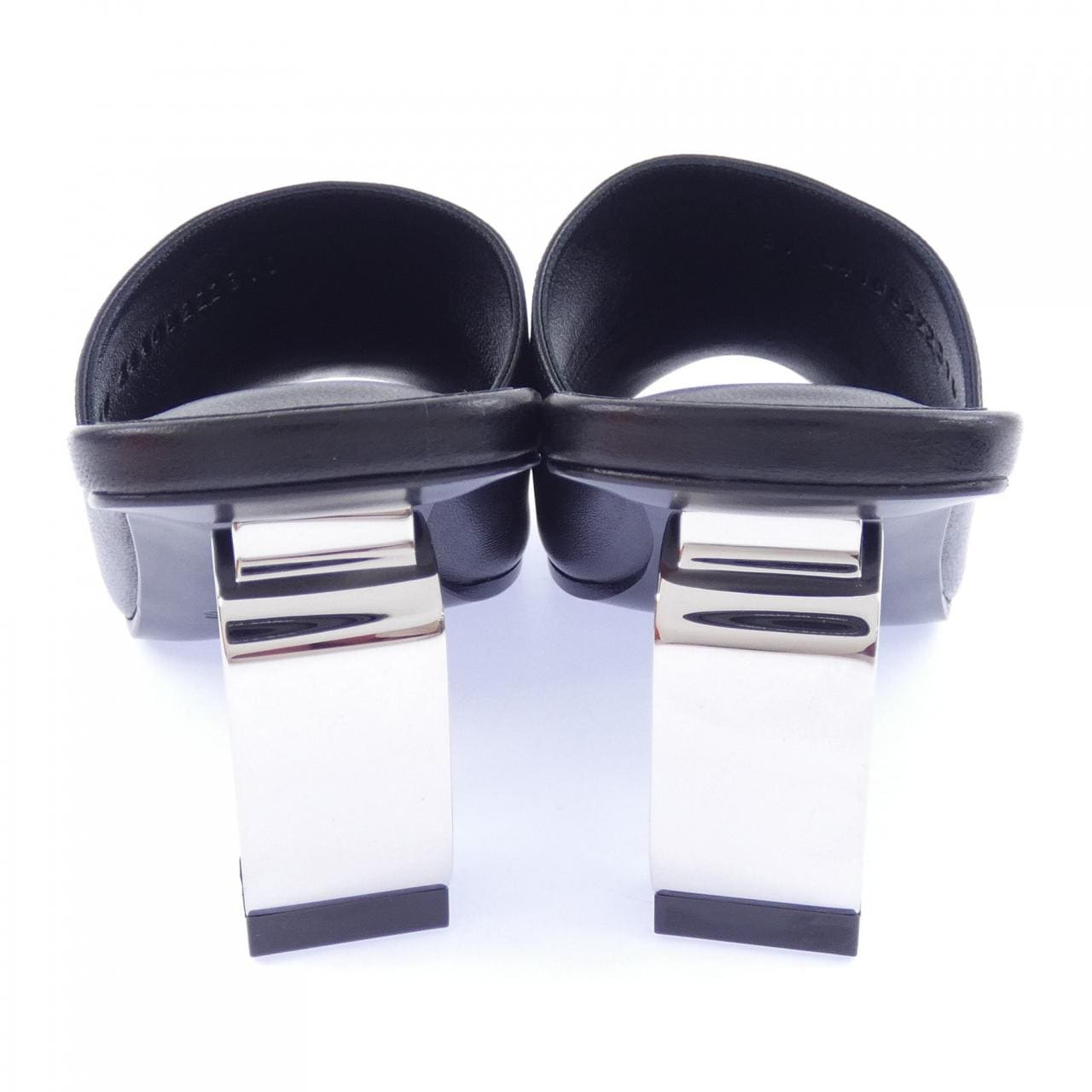 エルメス HERMES アイコニック ICONIQUE シェーヌダンクル 241082Z サンダル