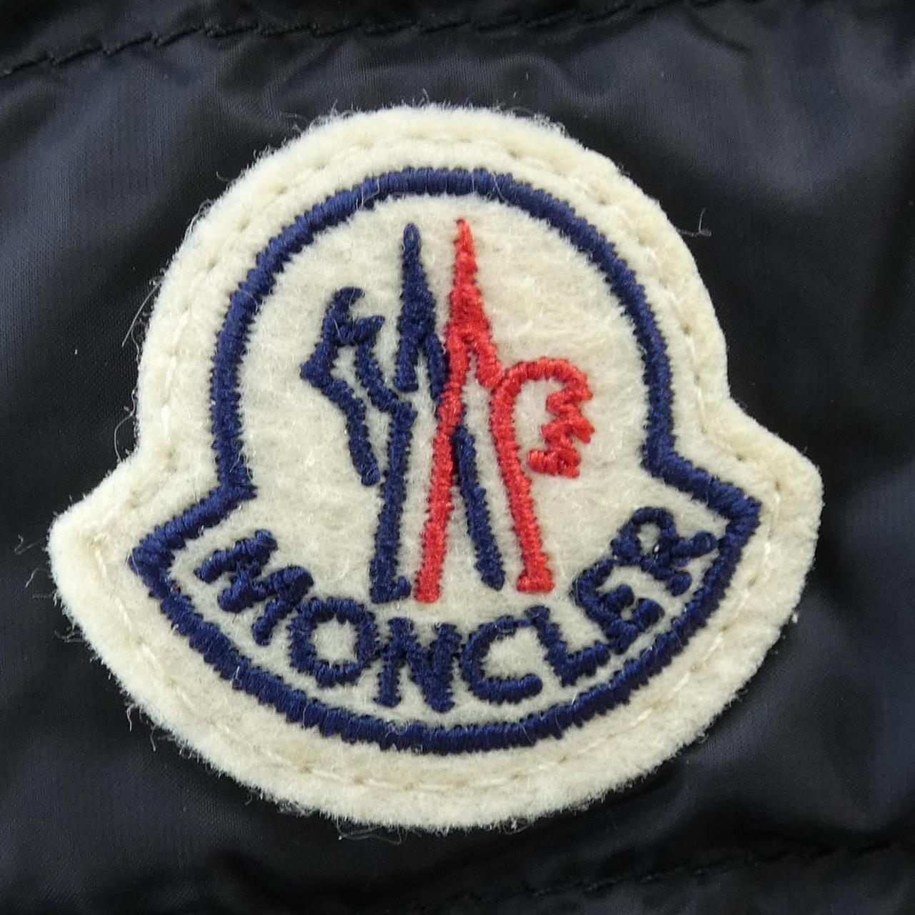 モンクレール MONCLER ダウンジャケット