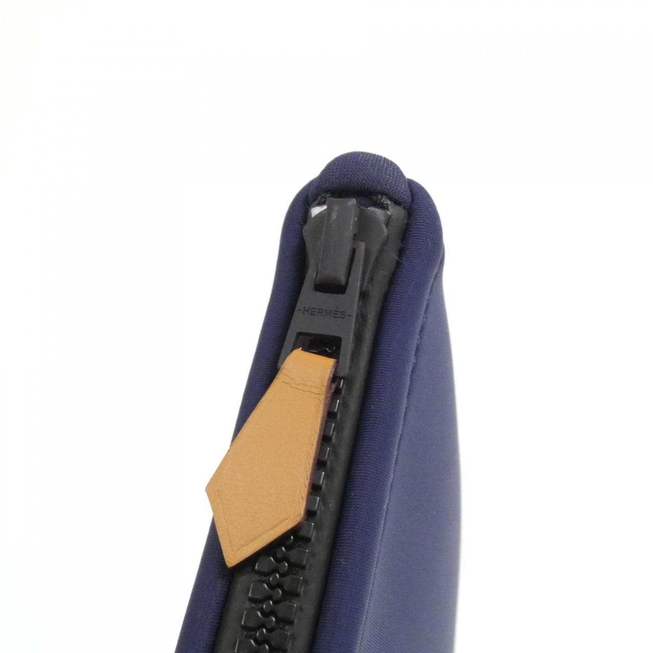 エルメス ネオバン タラサ MM 103748M ポーチ