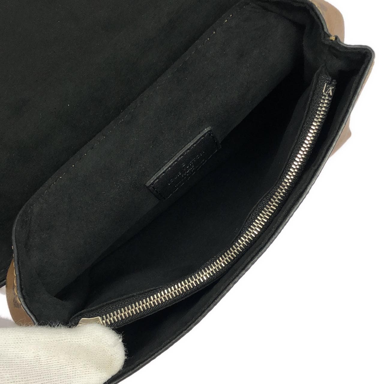 ルイヴィトン モノグラム(カブキ) ポシェット カブキ マスク M43495 ショルダーバッグ