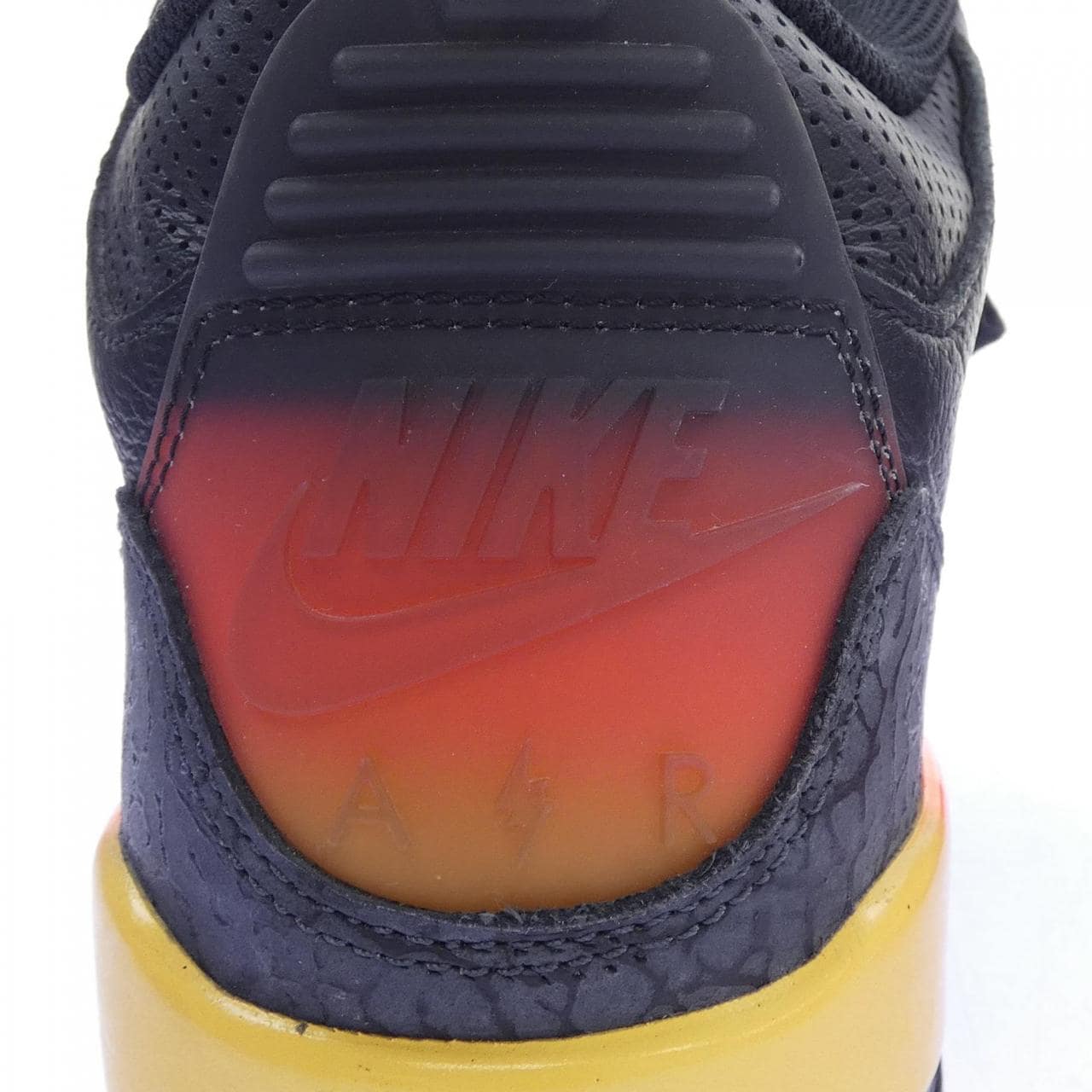 ナイキ ジョーダン NIKE JORDAN FN0344-001 スニーカー