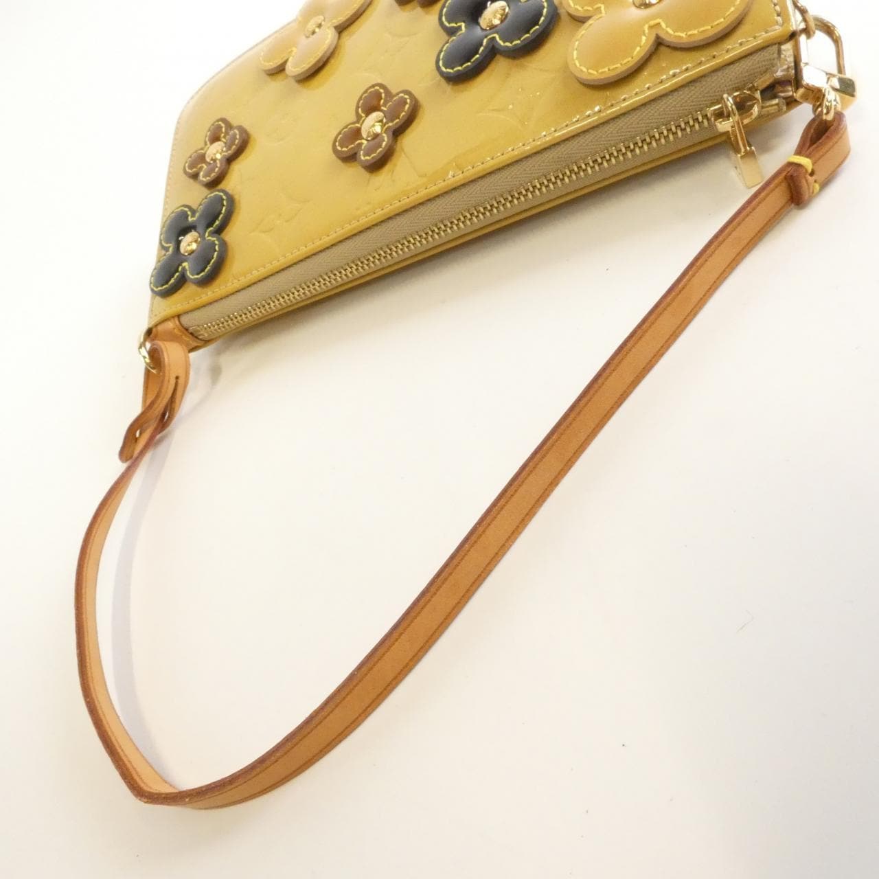 ルイヴィトン ヴェルニ(フラワー) フラワー レキシントン M92246 アクセサリーポーチ