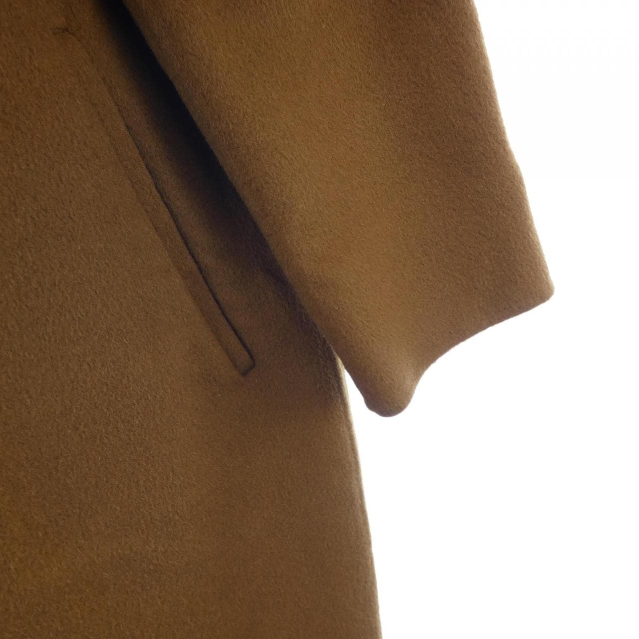 ニジュウサンク 23区 コート