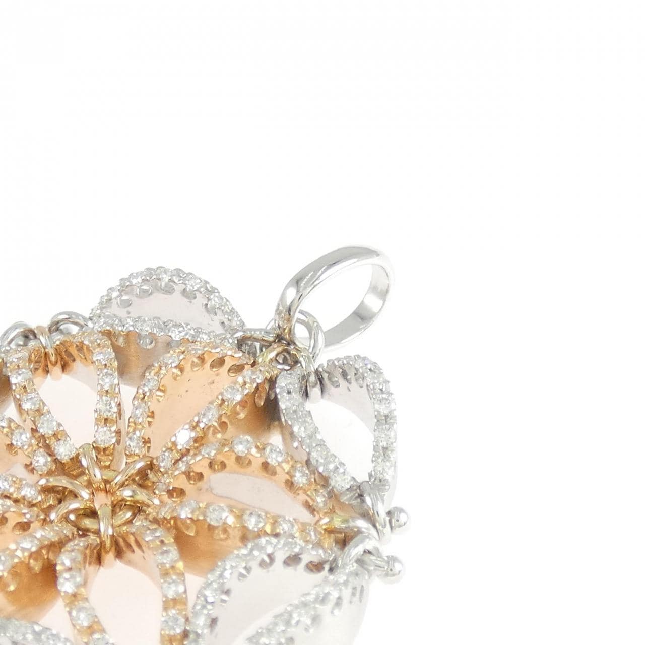 ガラヴェリ ダイヤモンド ペンダント