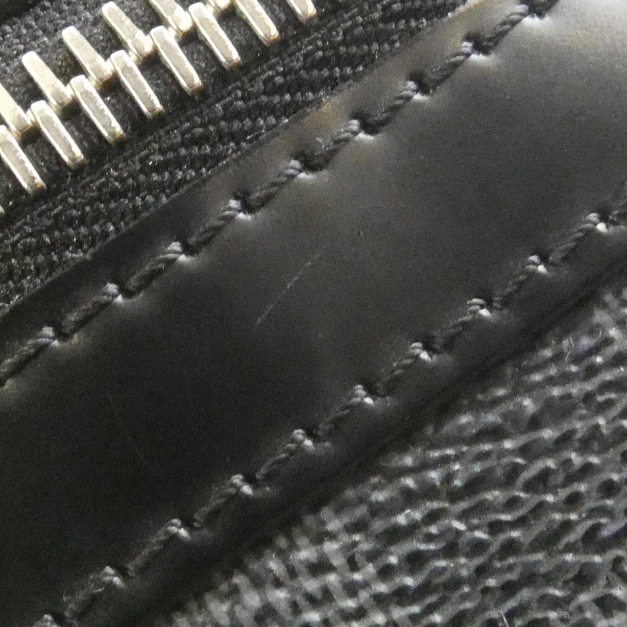 ルイヴィトン ダミエ グラフィット トマス N58028 ショルダーバッグ