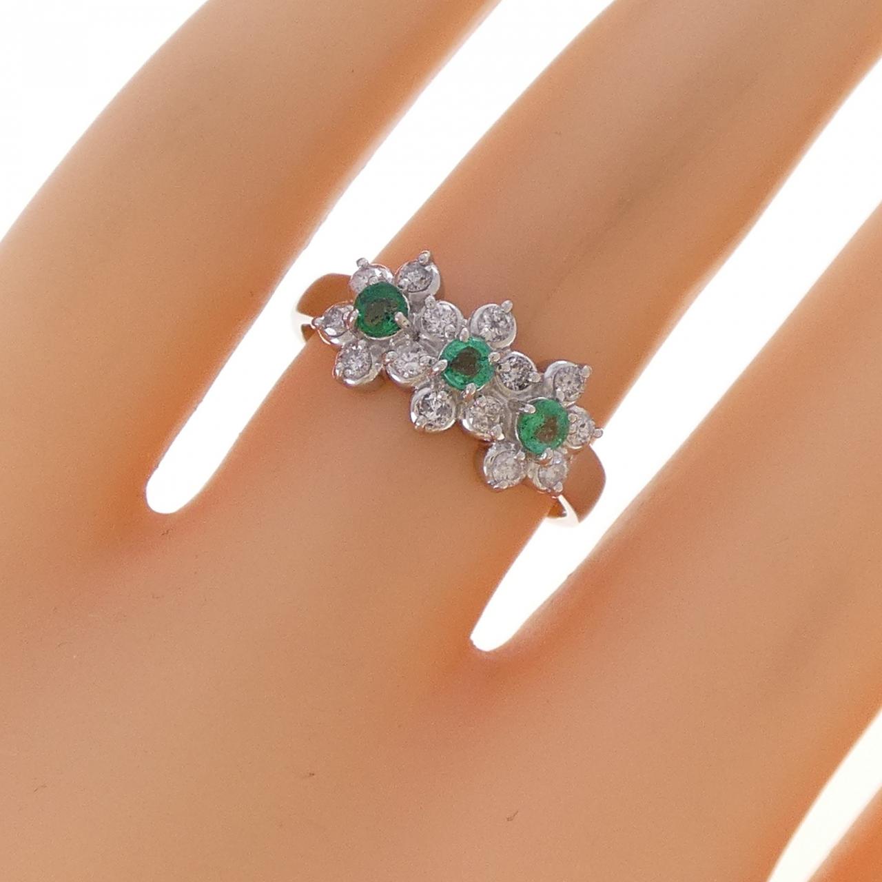 PT900 フラワー エメラルド リング