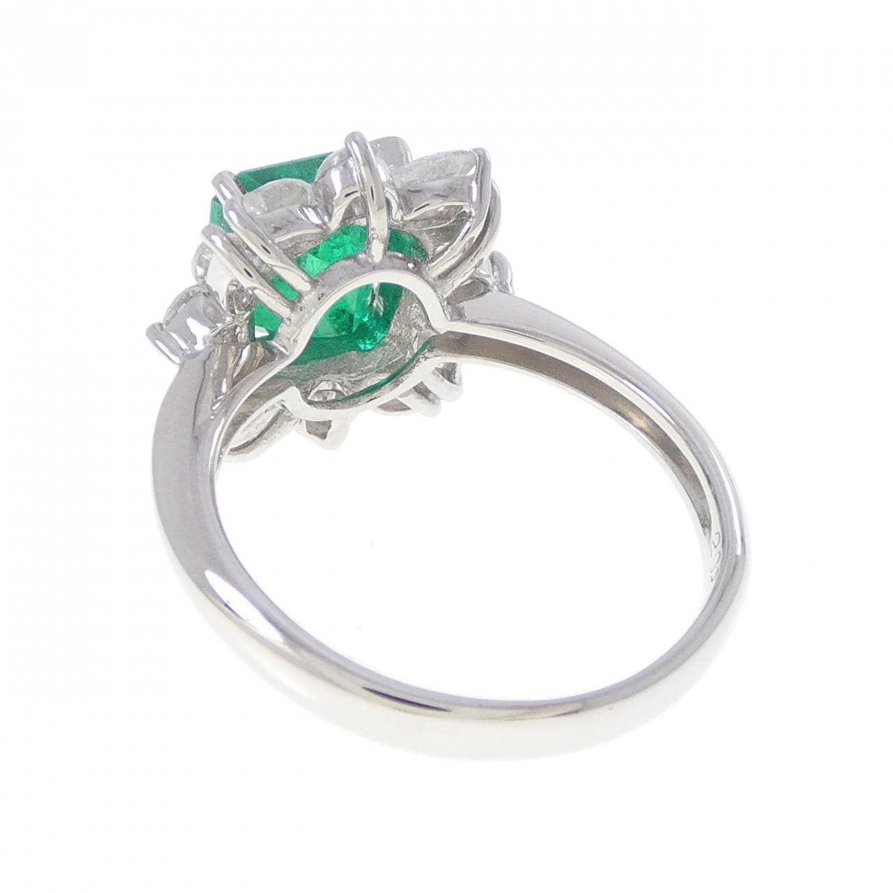 PT900 エメラルド リング 2.02CT
