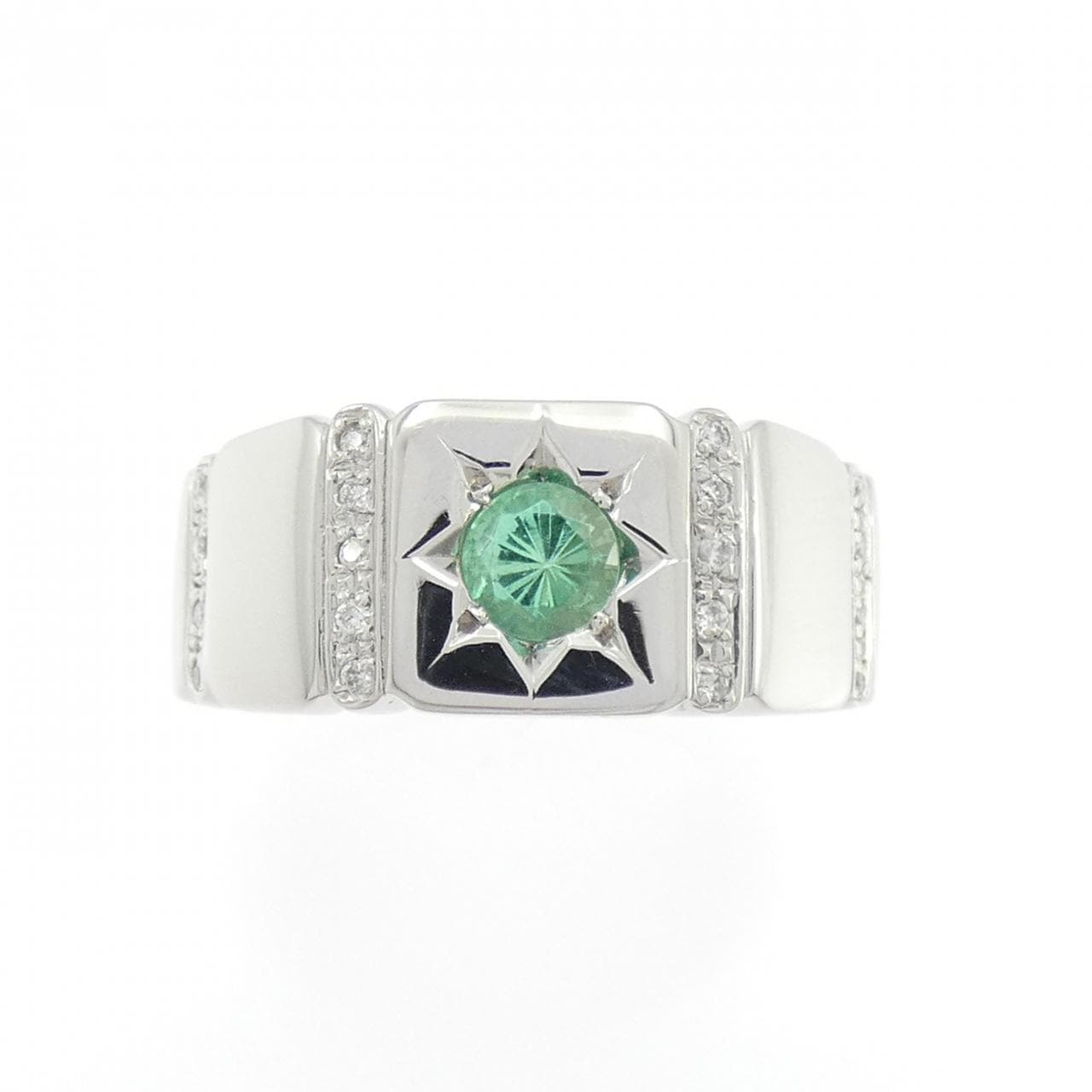 PT900 エメラルド リング 0.31CT