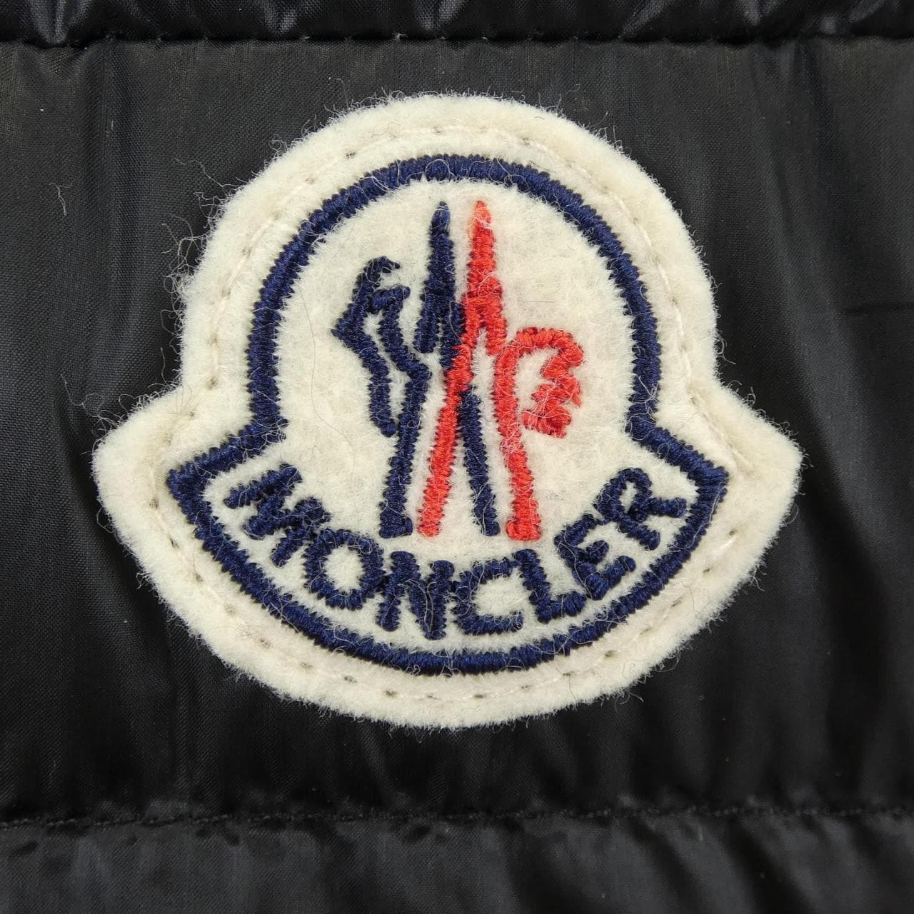 モンクレール MONCLER ダウンベスト