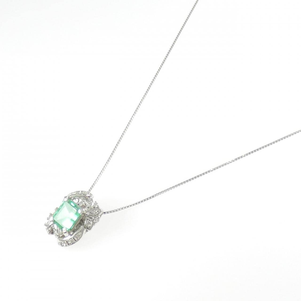 PT900/PT850 エメラルド ネックレス 2.38CT