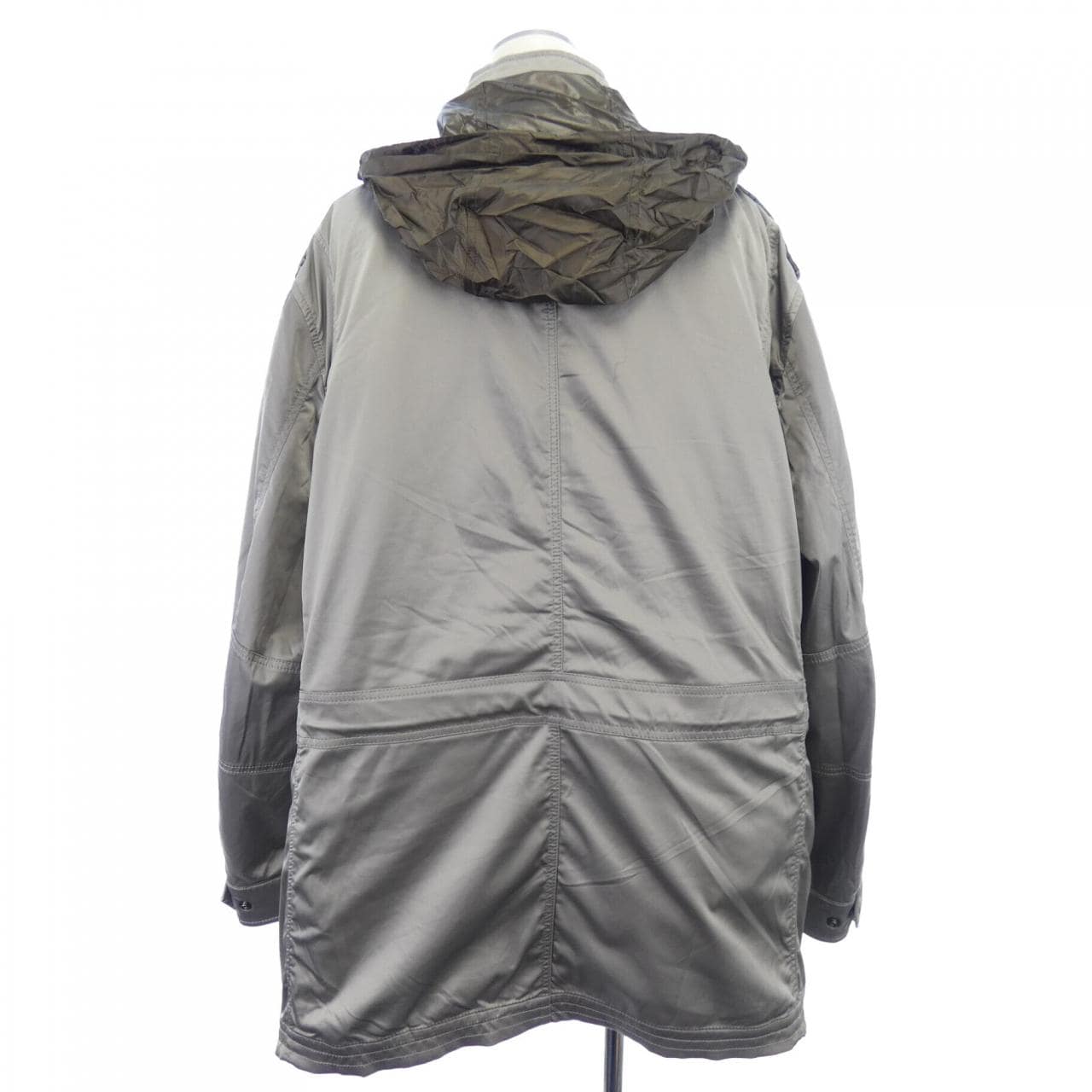 アクアスキュータム Aquascutum ブルゾン