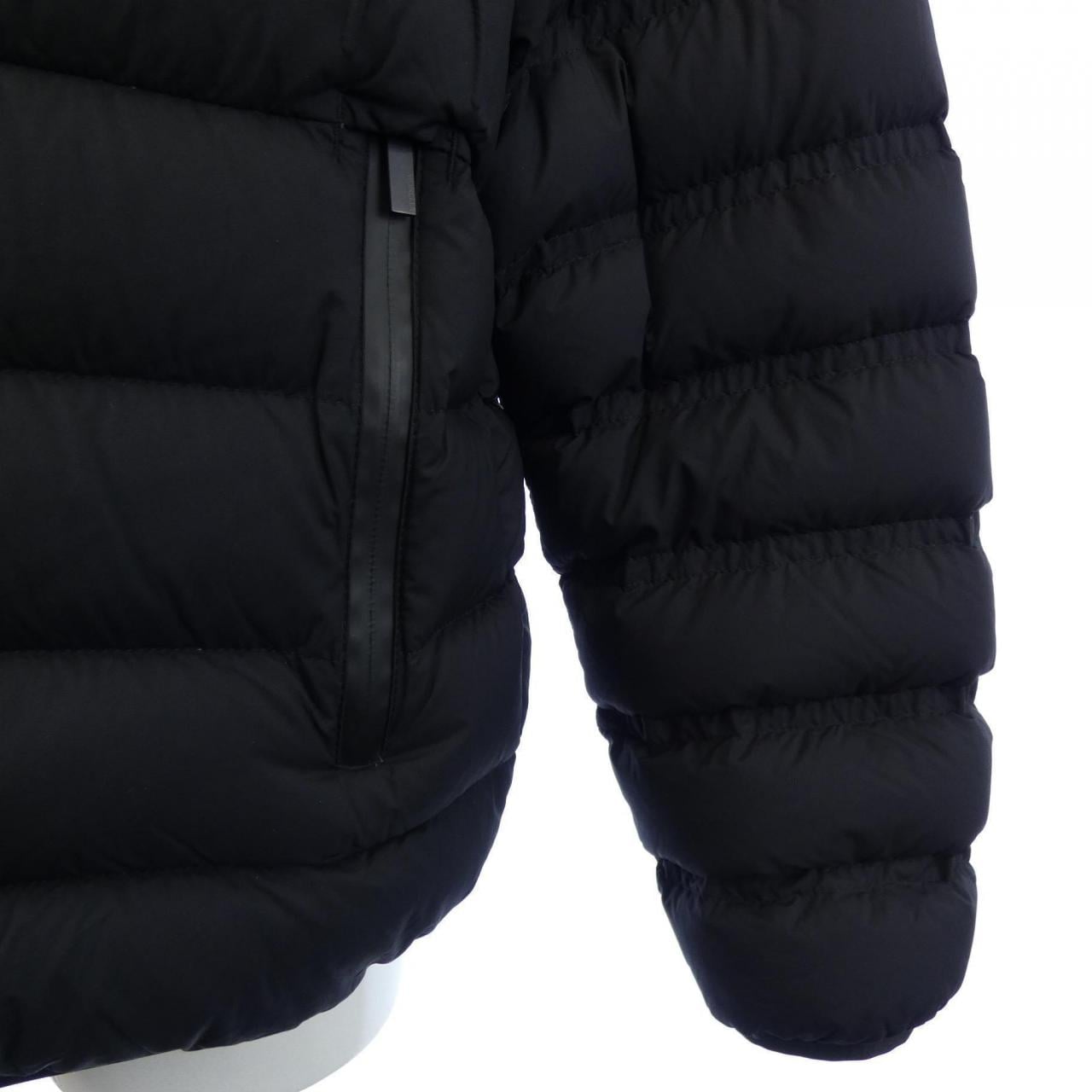 モンクレール MONCLER ARROUX ダウンジャケット