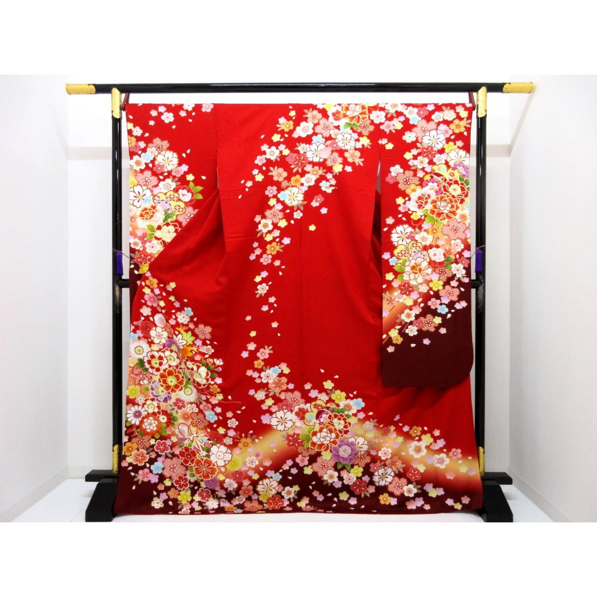 振袖　友禅加工刺繍入り　ボカシ染