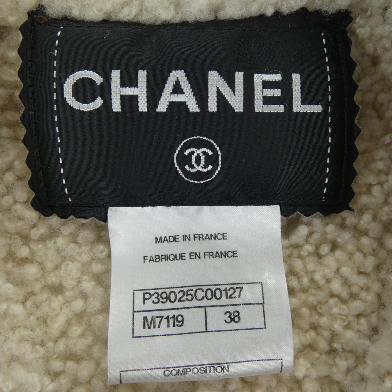 シャネル CHANEL P39025C00127 レザーコート