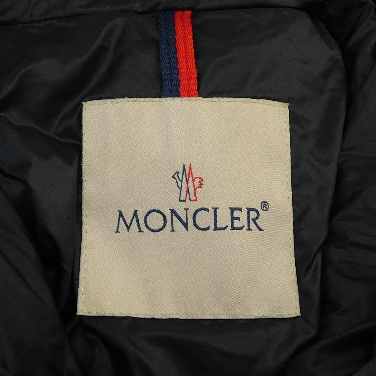 モンクレール MONCLER ダウンジャケット