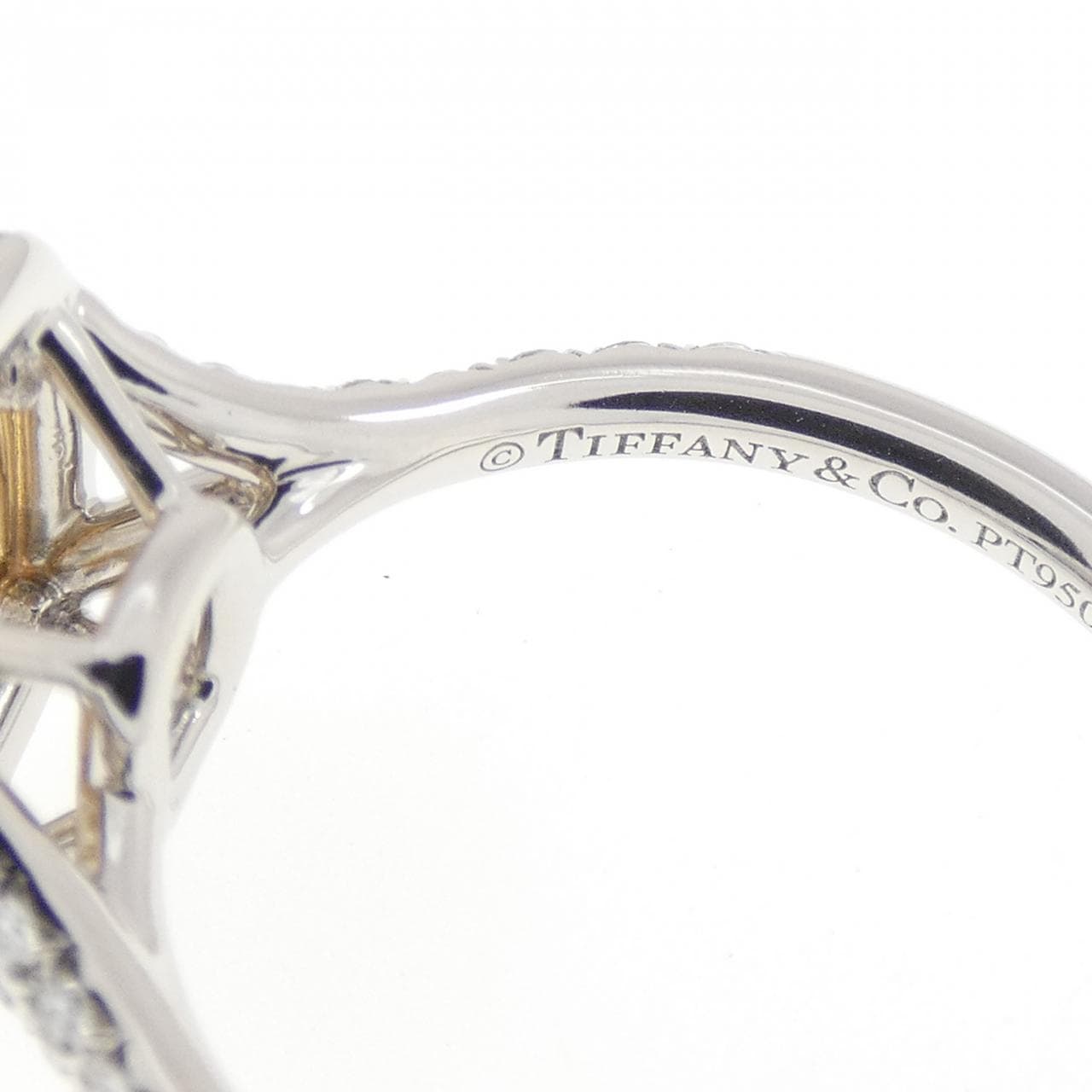 ティファニー ソレスト リング 1.01CT I VS1