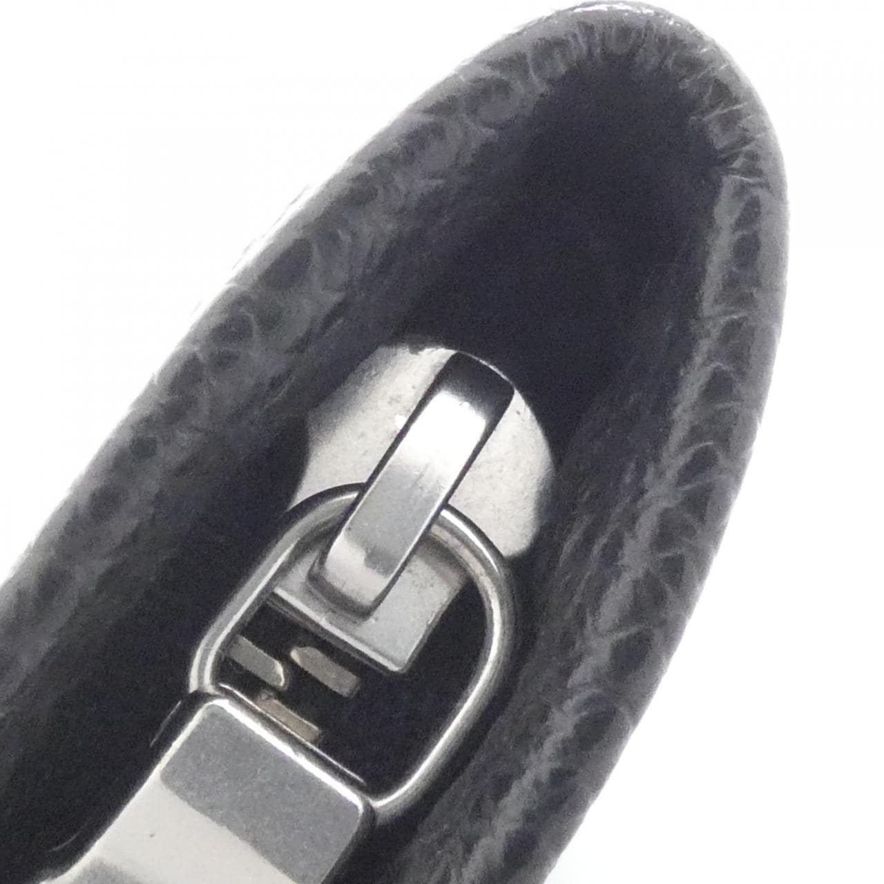 ルイヴィトン タイガ ポルト ビエ モネ ジップ M30672 財布