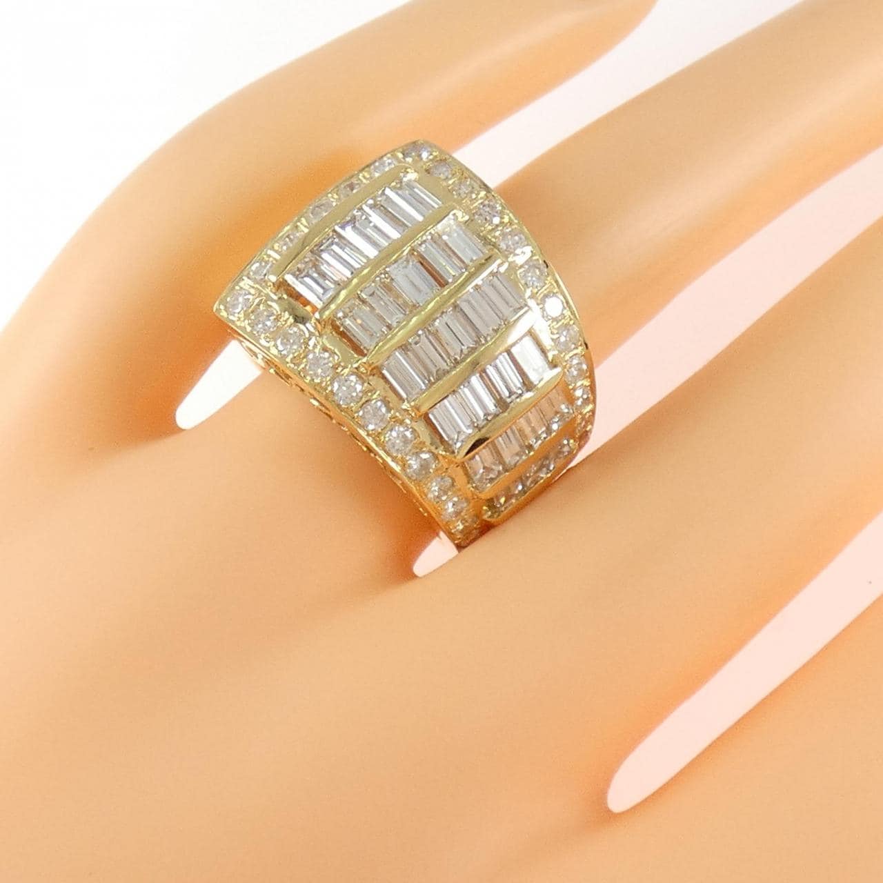 K18YG ダイヤモンド リング 3.99CT