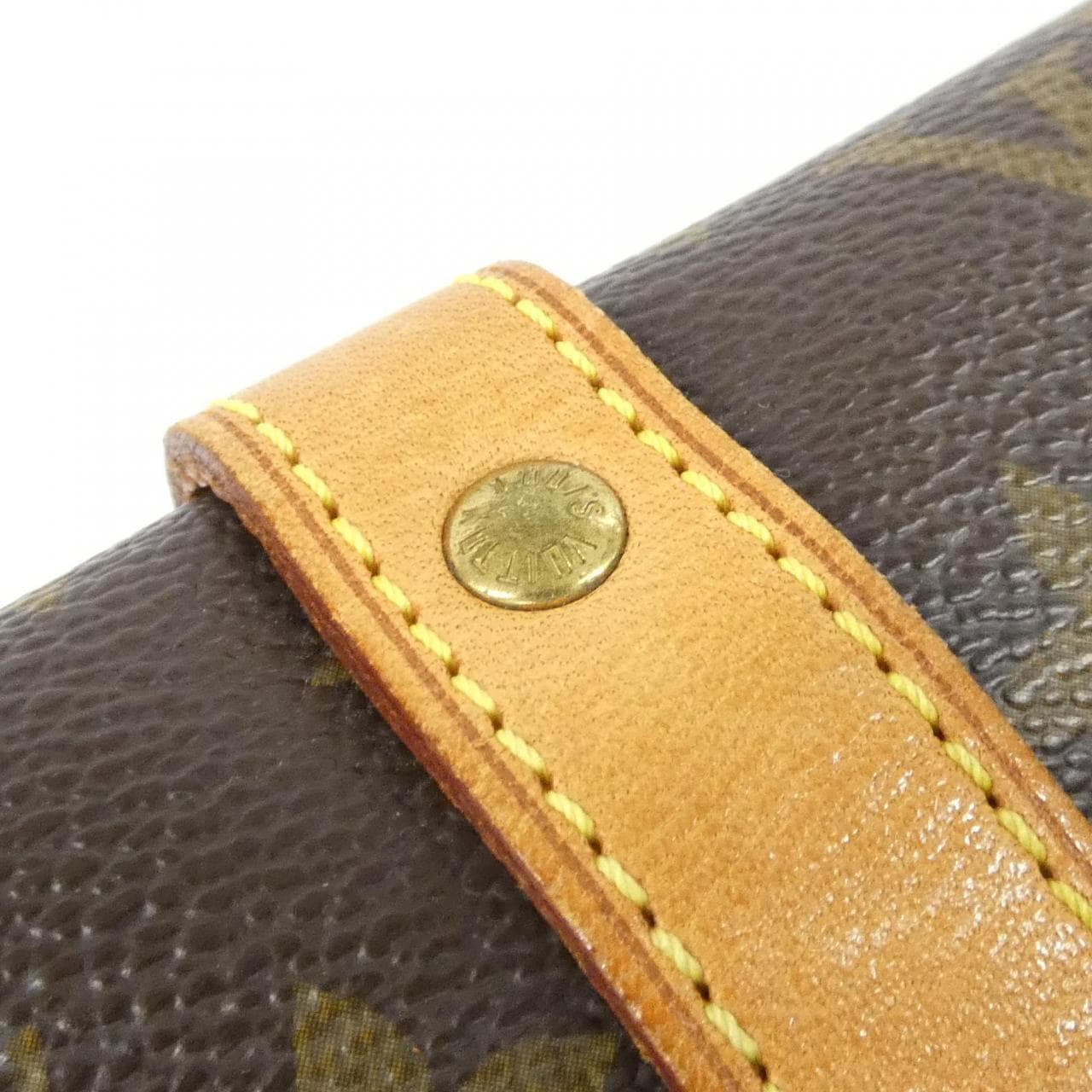 ルイヴィトン モノグラム ソミュール 30cm M42256 ショルダーバッグ